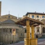 Dai diamanti non nascono fiori ma dalla nettezza spuntano le opere d’arte, il caso Peccioli in Toscana